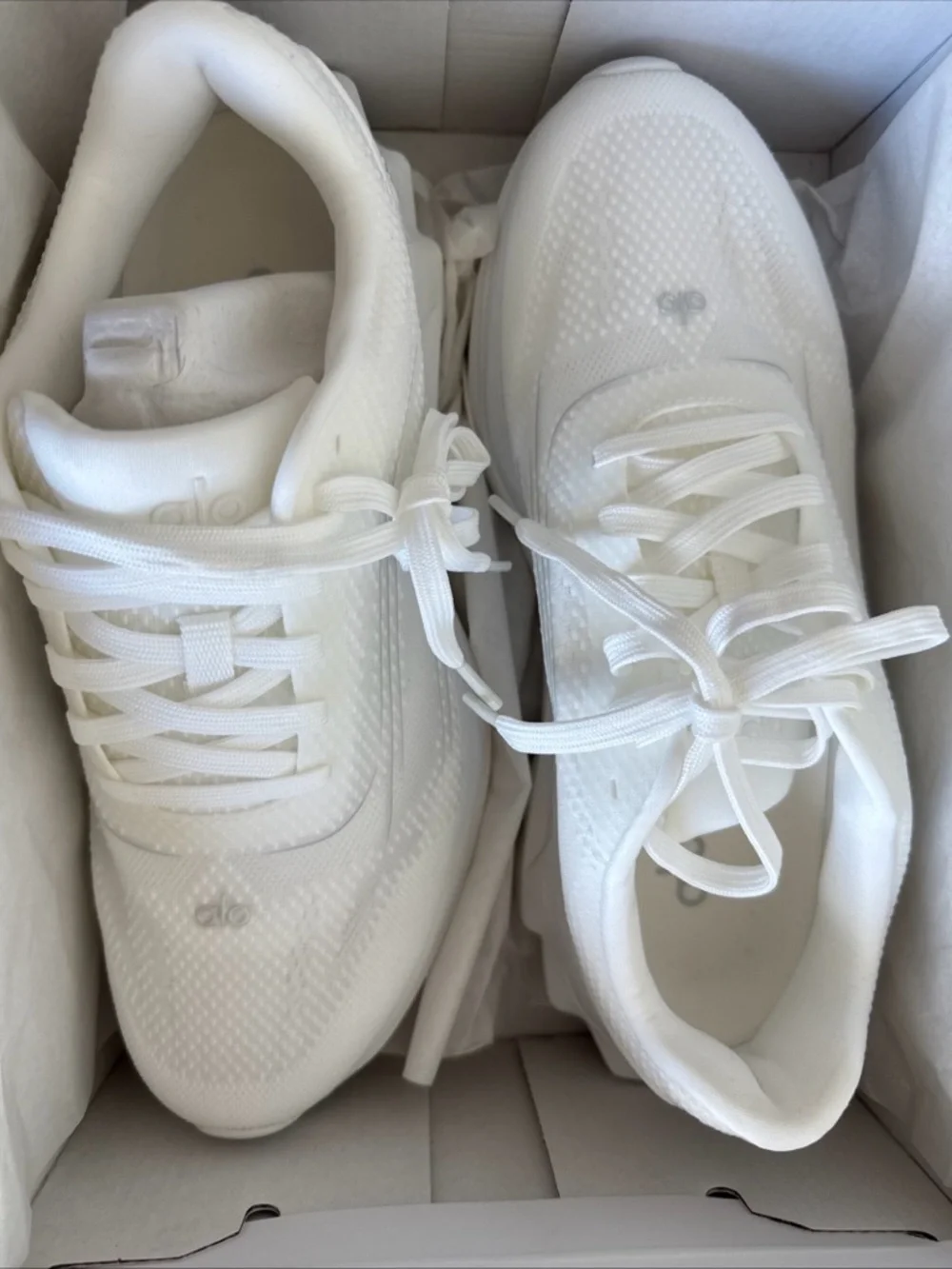 ALO Yoga White Women's Sneakers